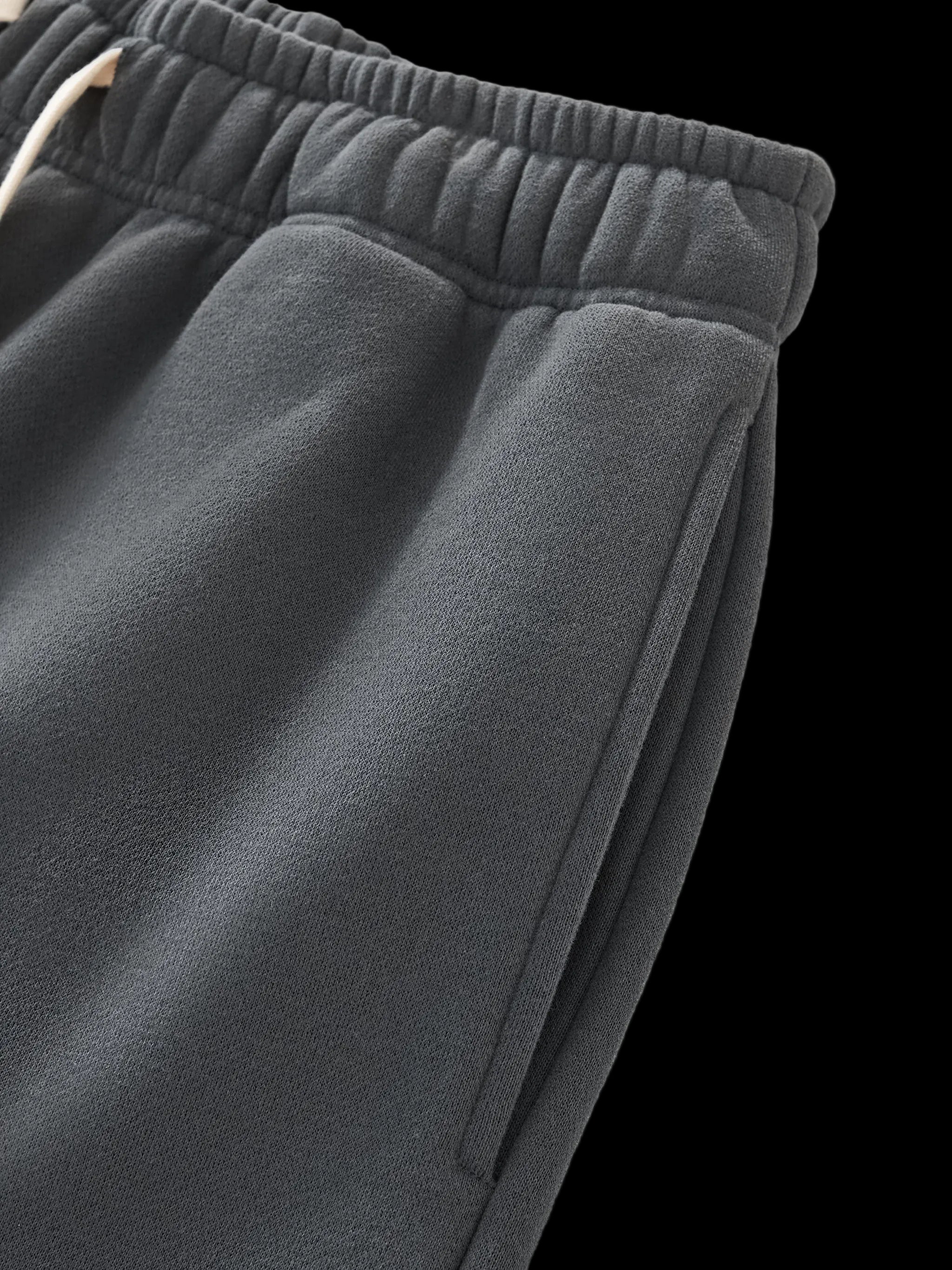Relaxed Drawstring Three-quarter Sweatpants